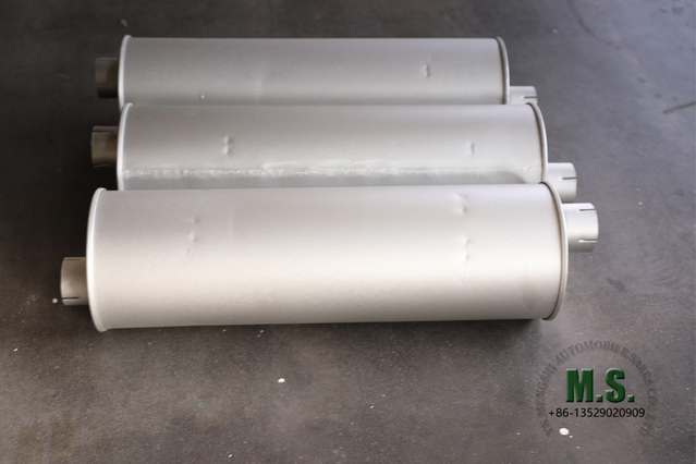 Dongfeng 6*4 Truck Muffler_ ရောင်းရန် Muffler ယာဉ်အပိုပစ္စည်း တင်ပို့သည့်စက်ရုံ