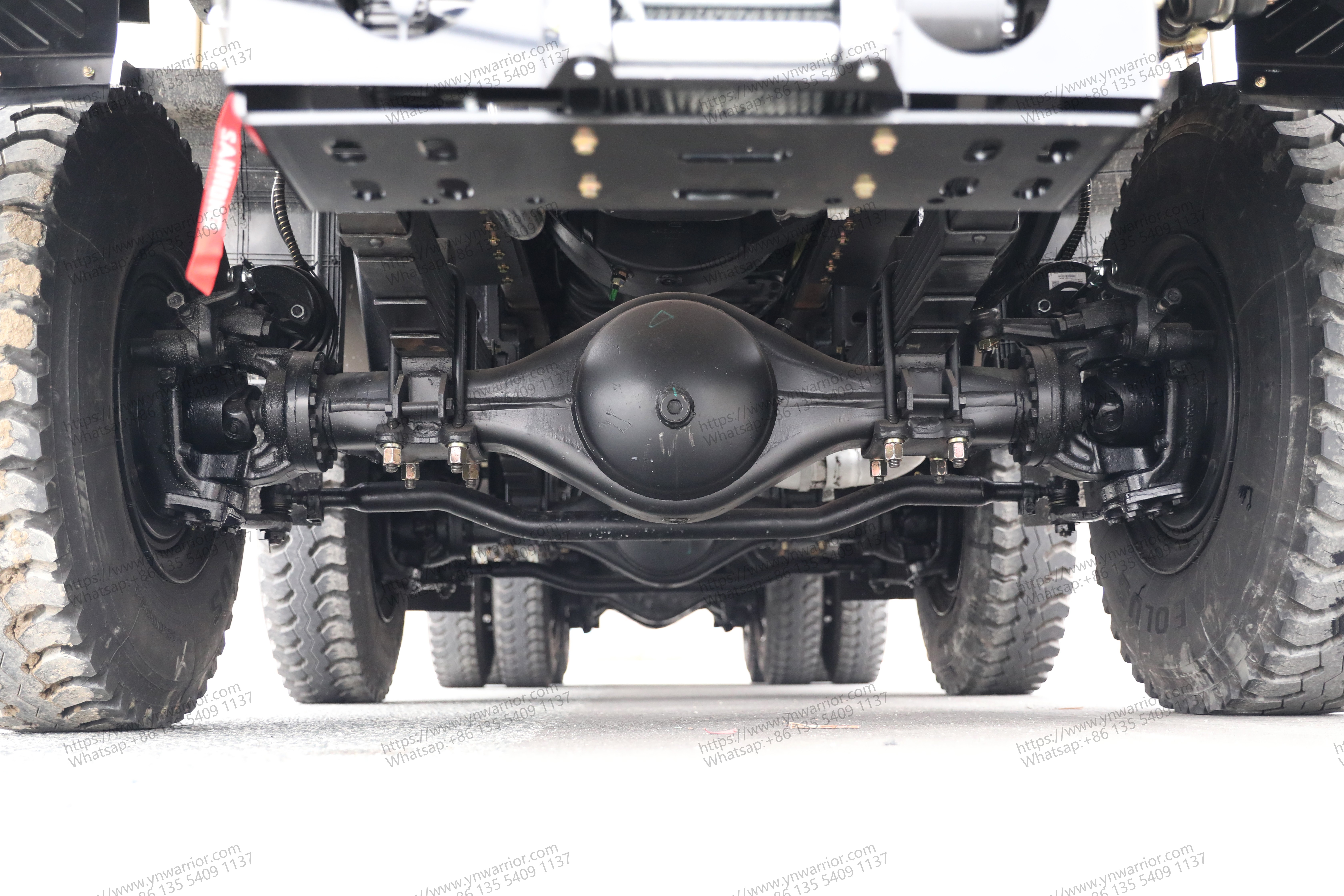 }} 8x8 Heavy Trust Truck Light 