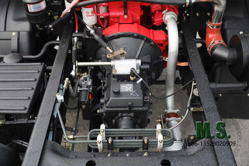 Dongfeng 4x4 ခေတ်မီတက္ကစီထရပ်ကားကိုယ်ထည်နှင့် တက္ကစီအလတ်စား FAST manual ဂီယာ 