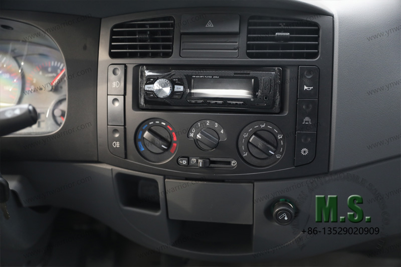 Dongfeng 4x4 ခေတ်မီတက္ကစီထရပ်ကားကိုယ်ထည်နှင့် တက္ကစီအလတ်စား ဘက်စုံသုံး တူရိယာဒိုင်ခွက် 