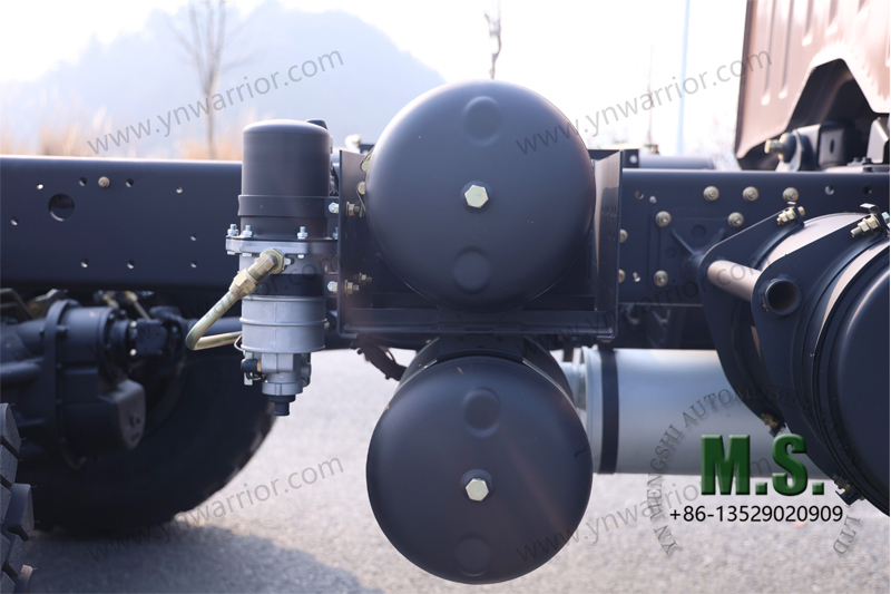 Dongfeng {11-ton cylin singleder တာယာ}} {11-ton cylin singleder]} 