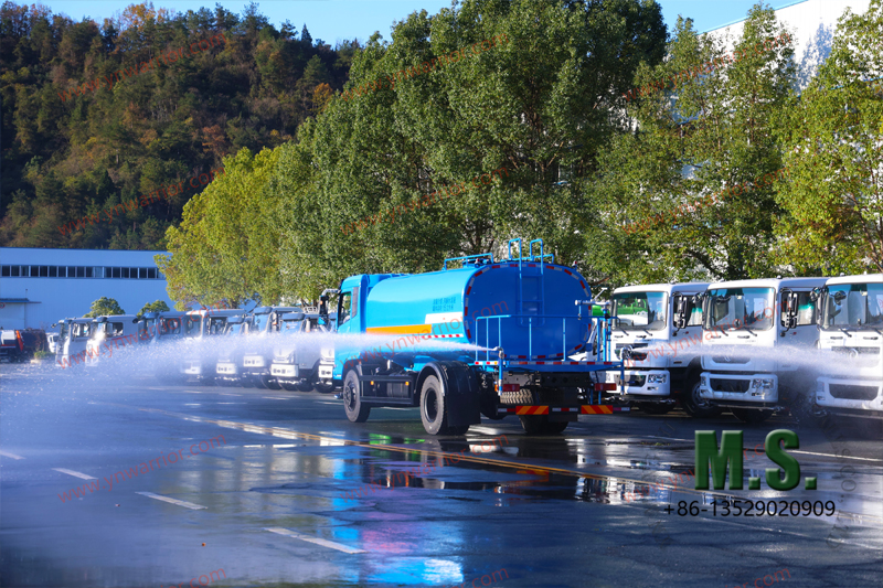 Fling Sprinkler Truck 