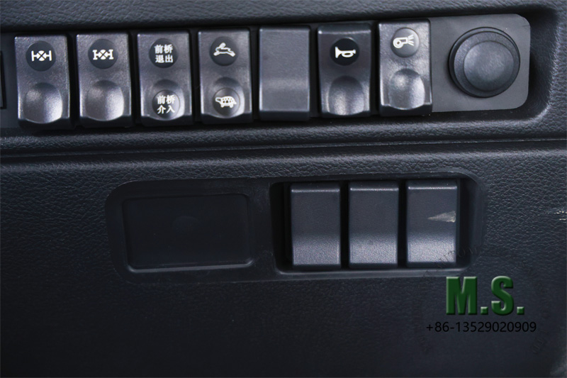 တန် စုစုပေါင်းအလေးချိန် ကုန်တင်ထရပ်ကား စျေးနှုန်းသက်သာသော သတ္တုတူးဖော်ရေး အတွက် အသစ်ထွက် Dongfeng 4x2 18-ton gross weight cargo truck low price band new contorl pannel 