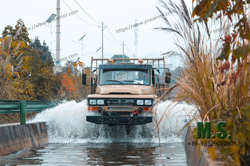 Dongfeng တာရှည်ခံကုန်တင်ကားများအတိမ်အနက်ကိုပြန့်ပွားခြင်း 