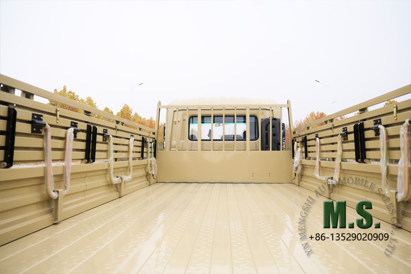 သေတ္တာအတွင်းပိုင်း အသစ် 