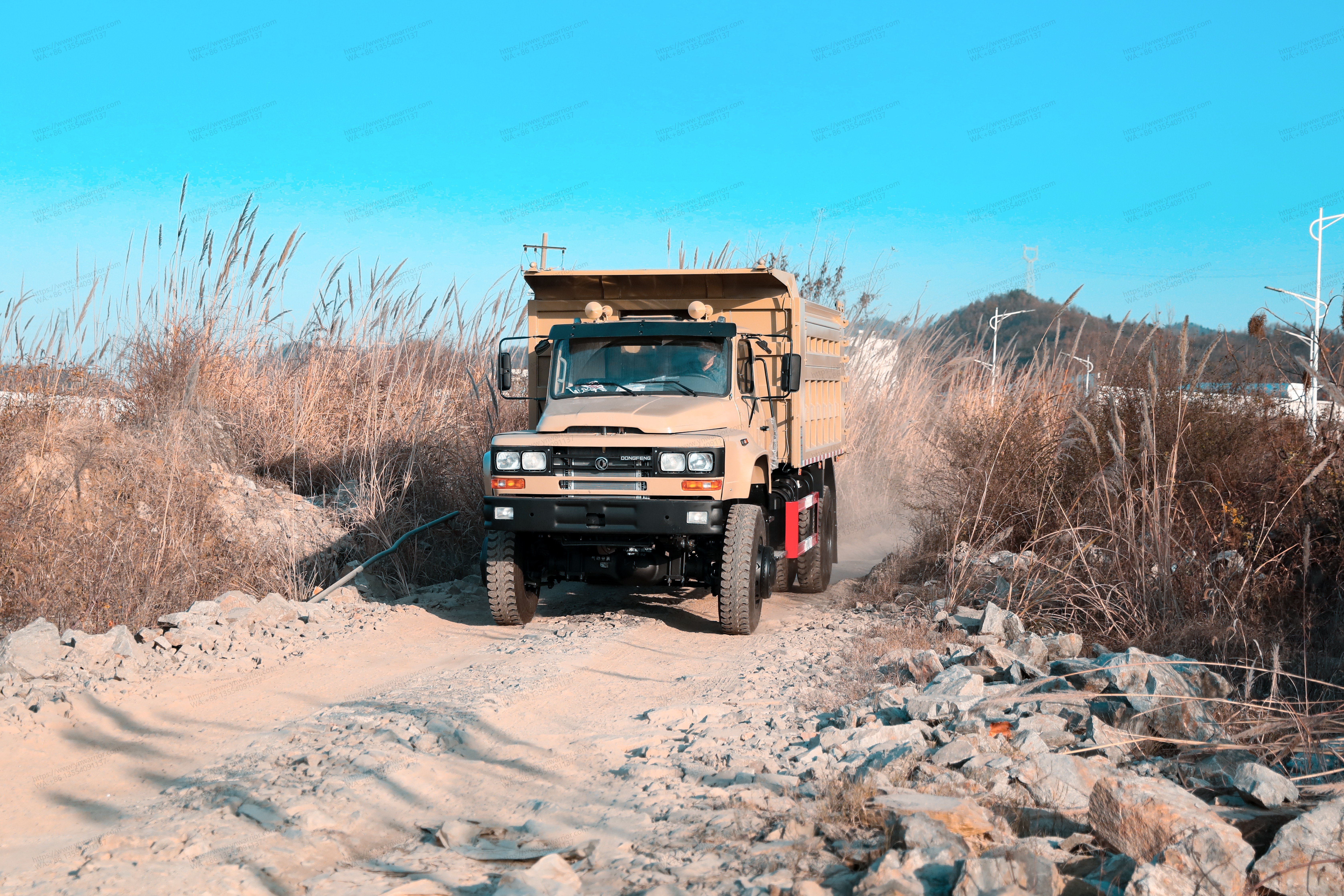 dongfeng four wheel drive off-road dump truck 