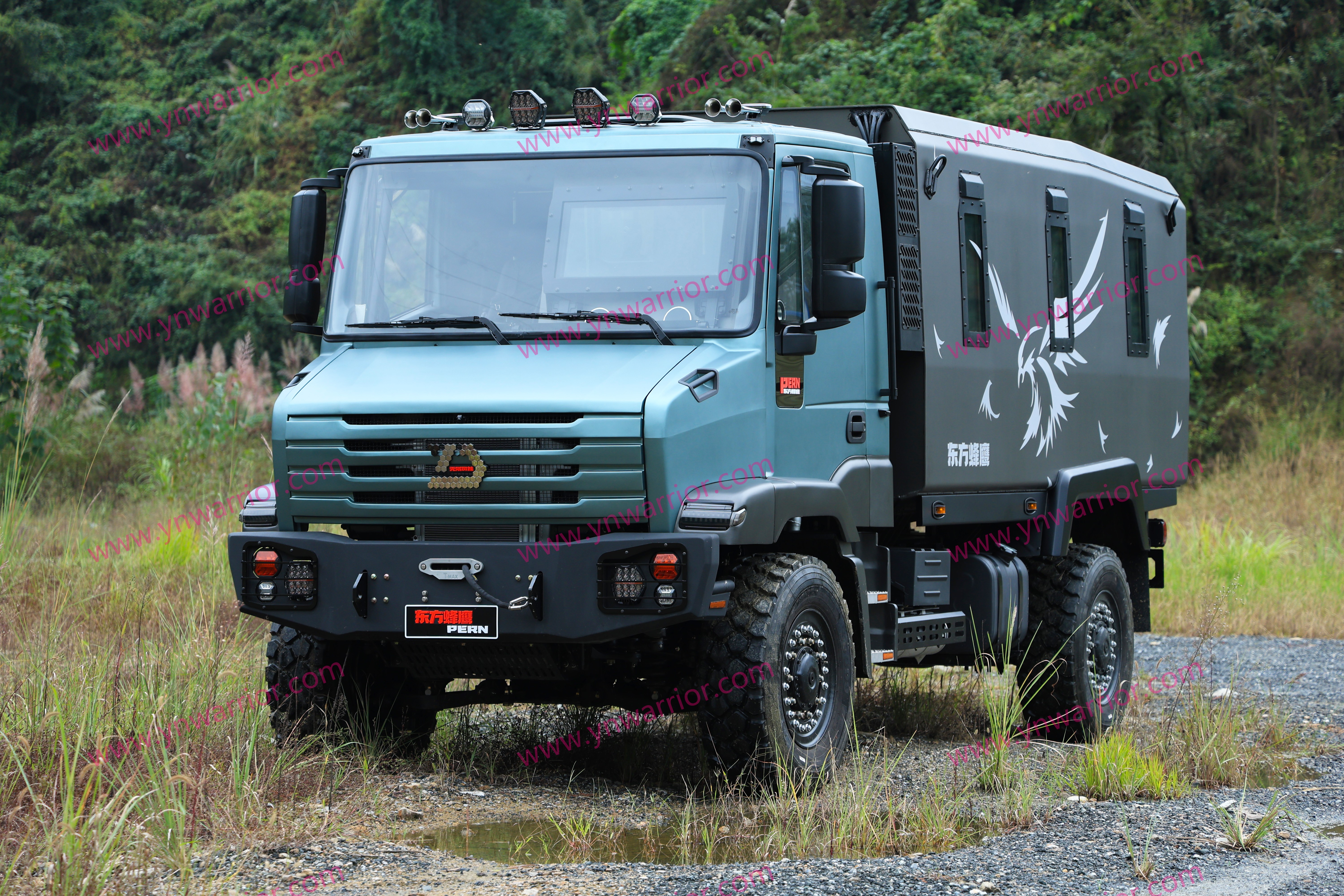 Van Trunk Sunier Transfer Truck 4x4 