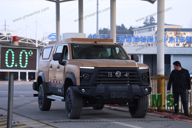 Chinese 4x4 high-end euro-6 နှစ်ဆ Wishbone သည် အမှီအခိုကင်းသော suspension pick-up cabin လုပ်ဆောင်ချက်ကို စမ်းသပ်သည်။