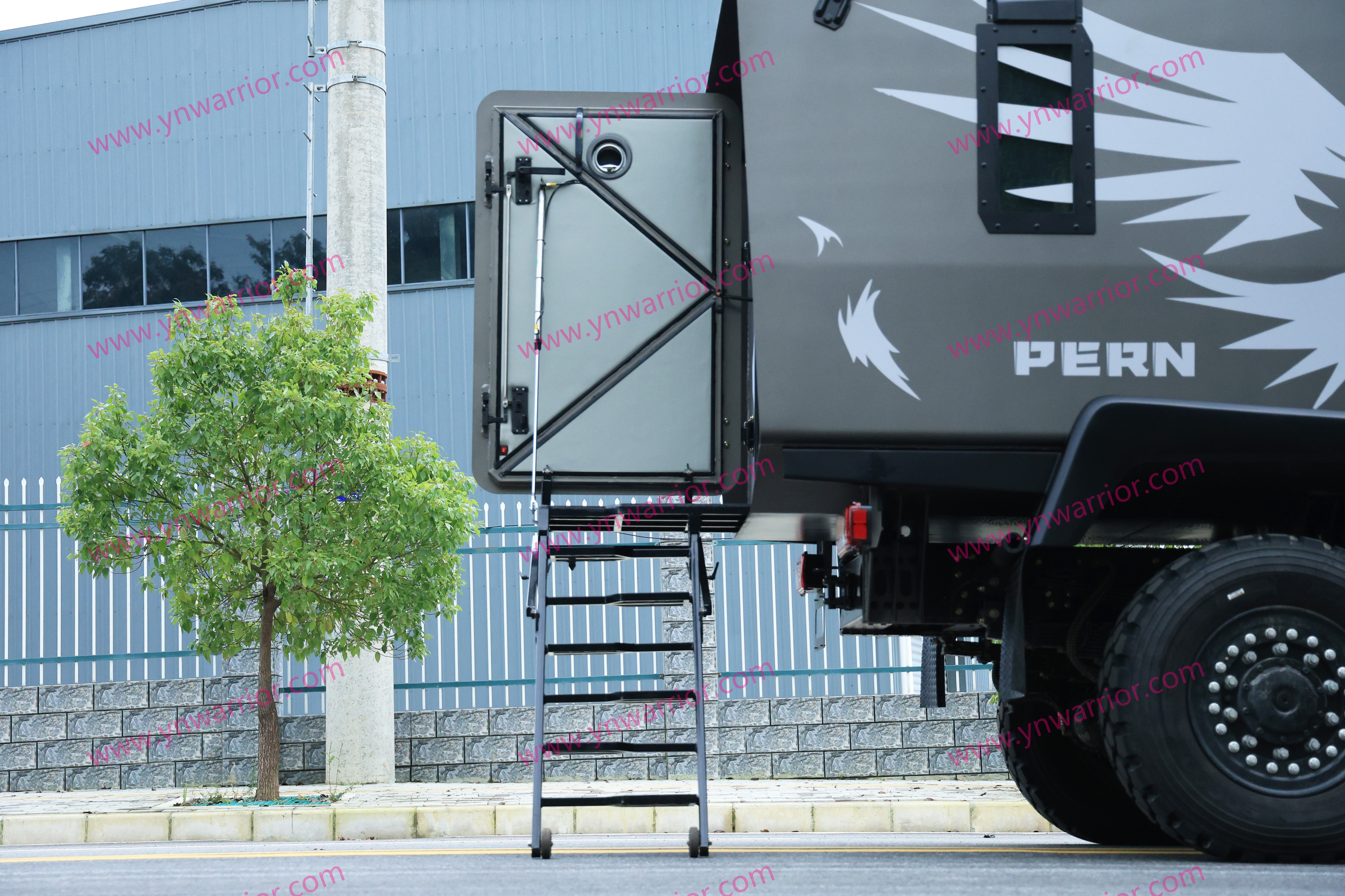 အတွင်းပိုင်းခေါက်ဆွဲ ကျောက်တုံးများ 